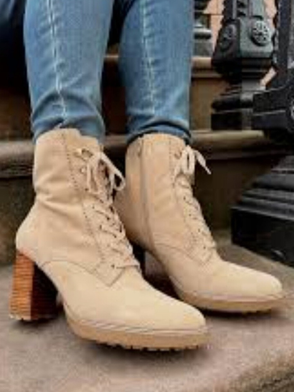 NATURALIZER, Women's Callie Heeled Boots Tan Suede, Size 8, NWOB - Picture 3 of 15